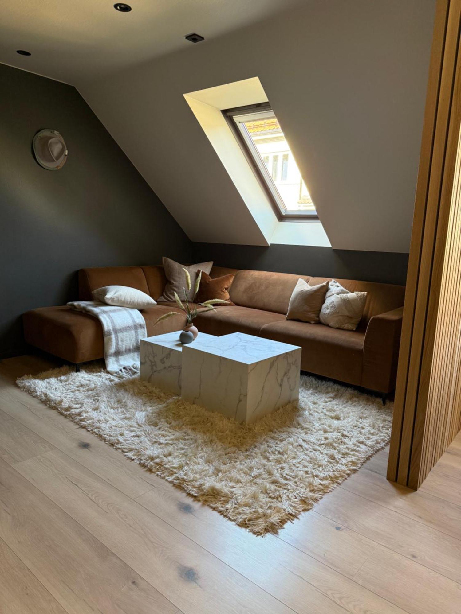 Charming 4-bed In Center