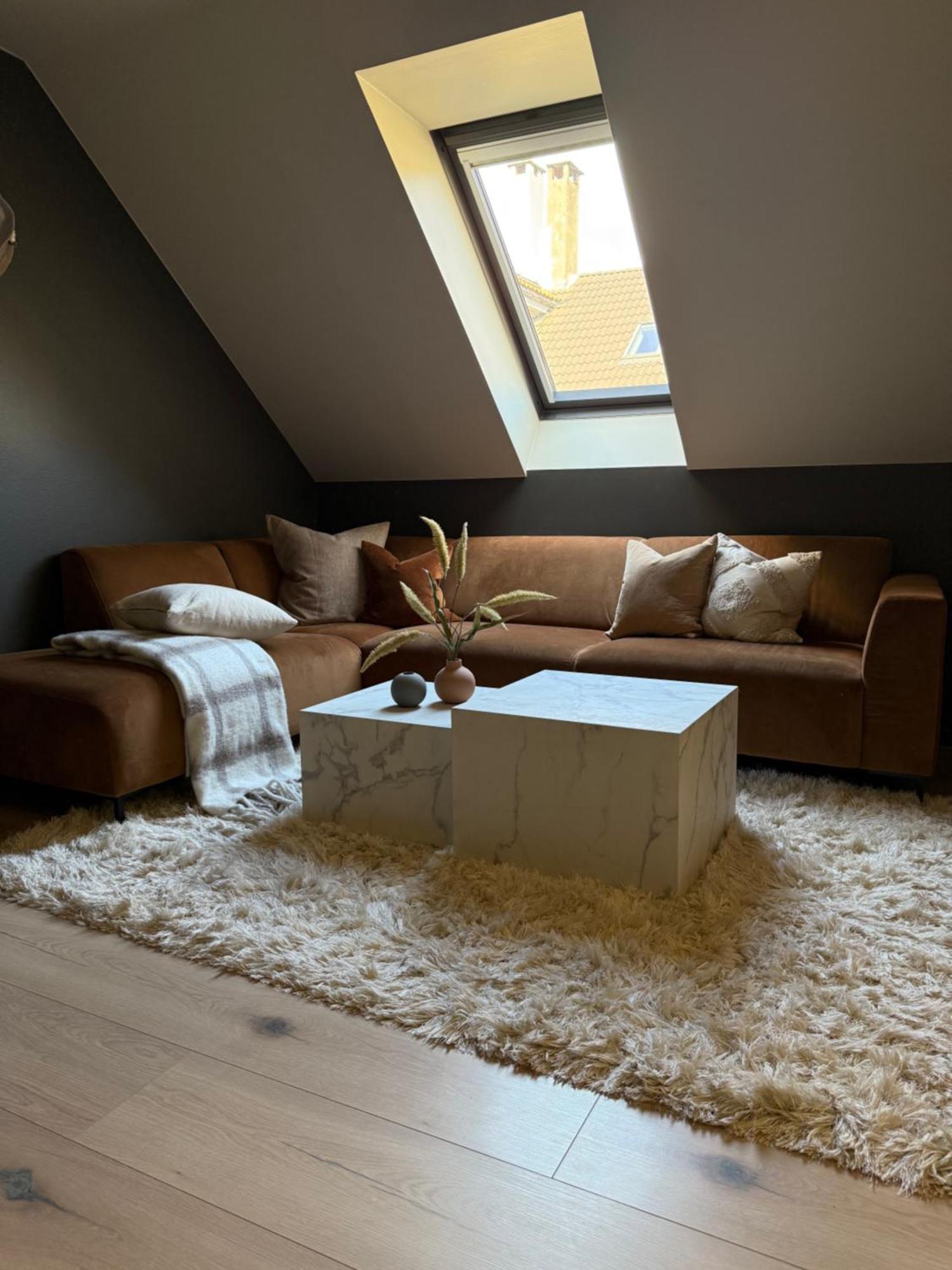 Charming 4-bed In Center Appartement *