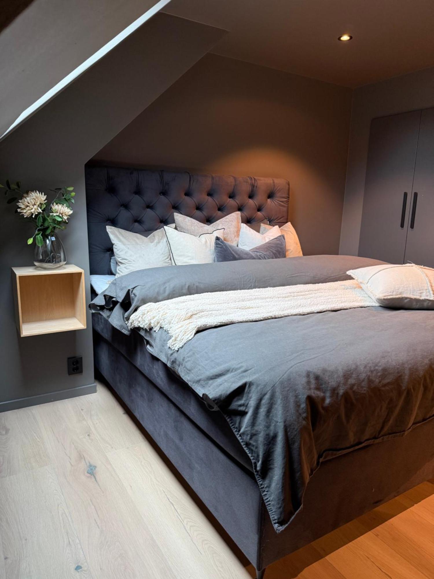Charming 4-bed In Center Bergen